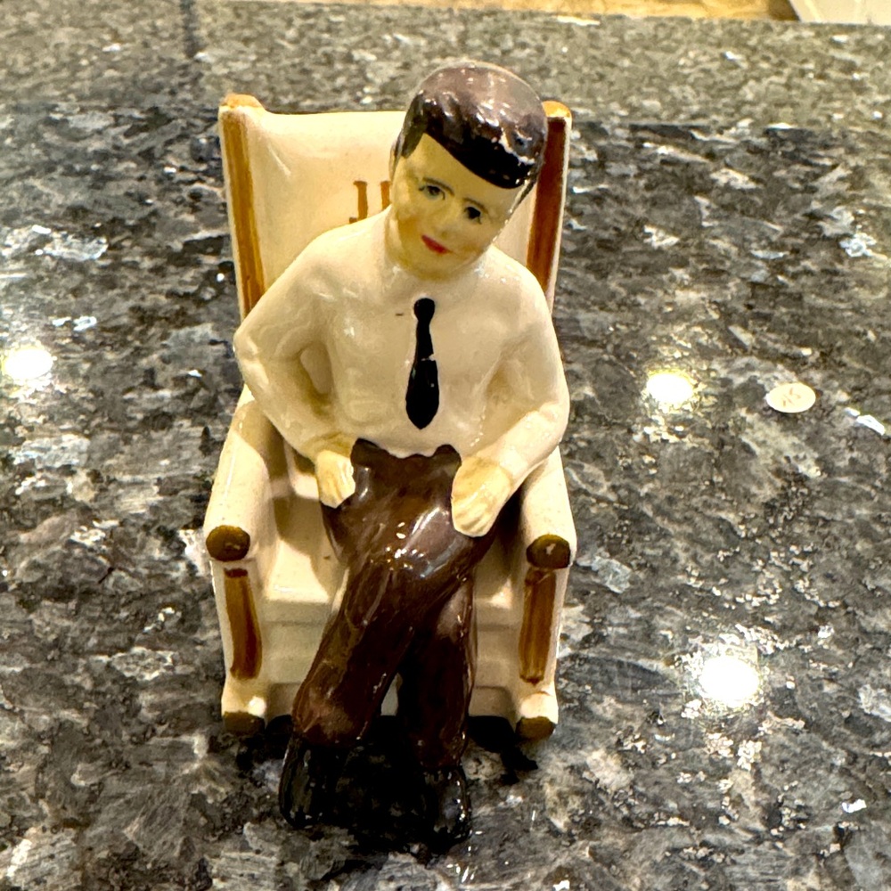 JFK Salt and Pepper Shakers rocking chair Kennedy EUC S/P Japan